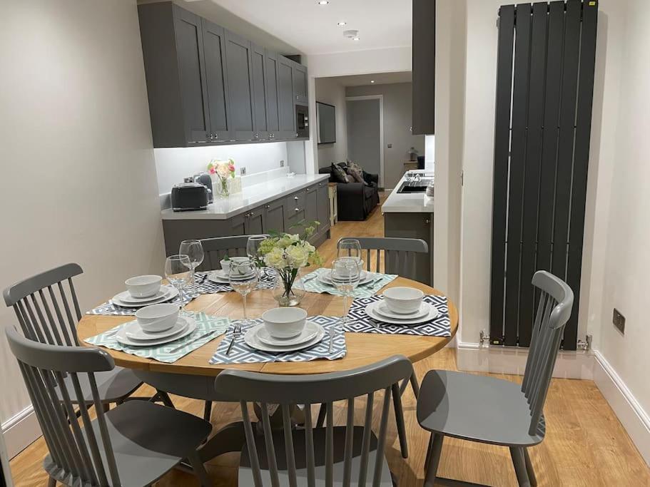 Holiday home In Upon Avon